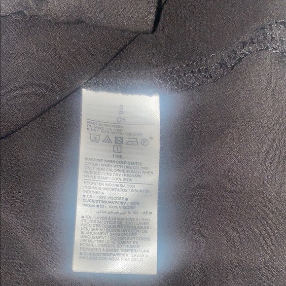 Old Navy Black Buttoned Mandarin Collar Blouse - Picture 4 of 5